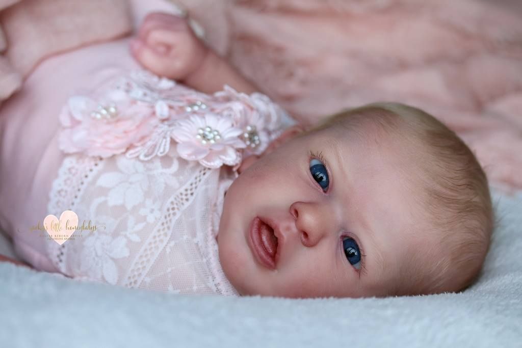 Aleyna reborn kit shop